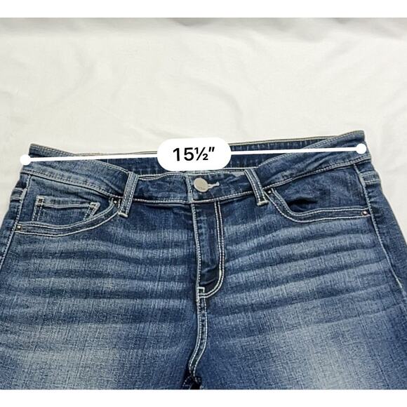 BKE Buckle Jeans Women's 30 Blue Victoria Universal Fit Mid Rise Stretch Cropped - Picture 7 of 12